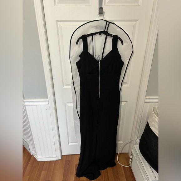 Le Château sultry black dress - Picture 4 of 5